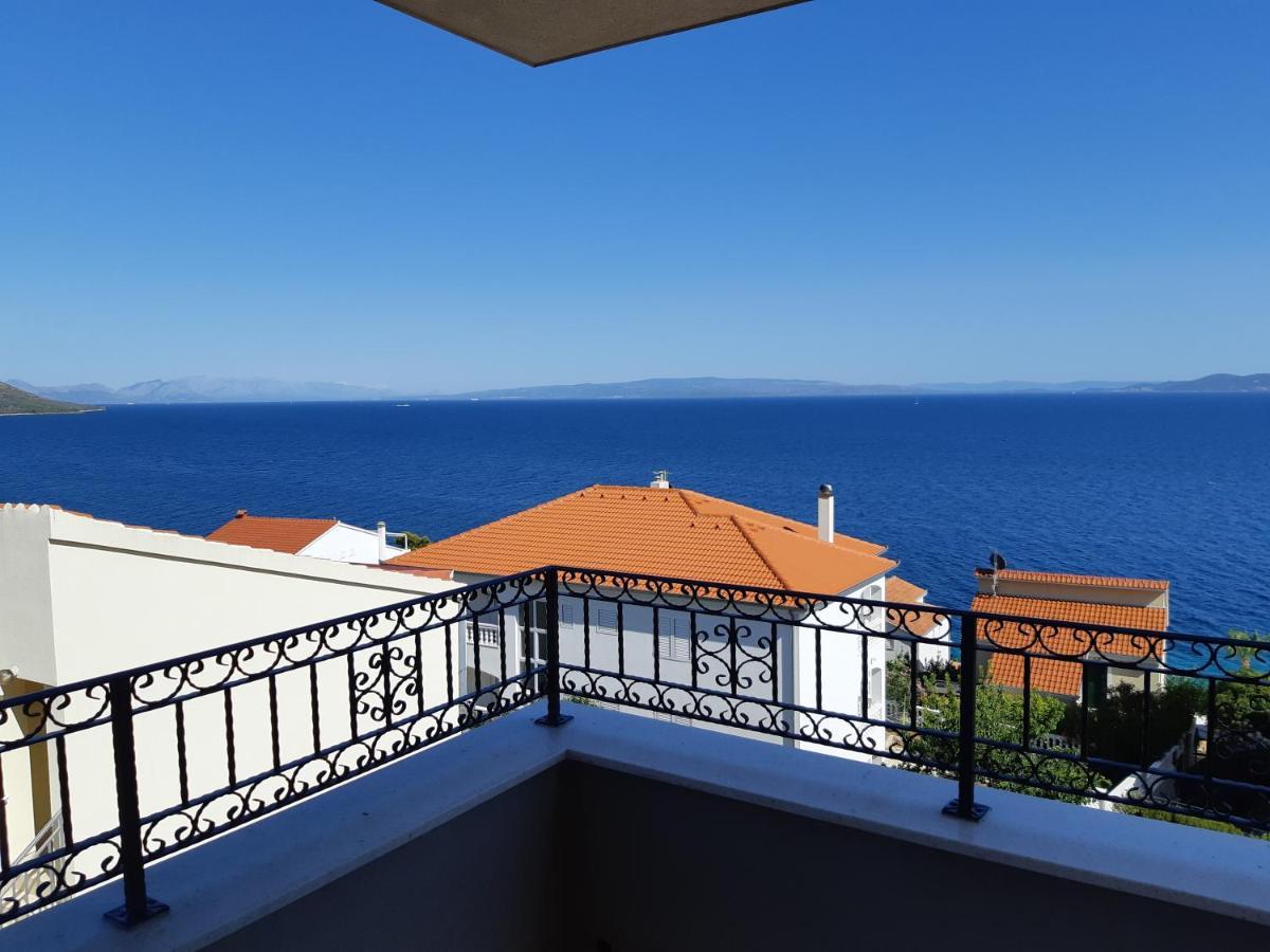 Apartment Lizzi. Trogir Bagian luar foto