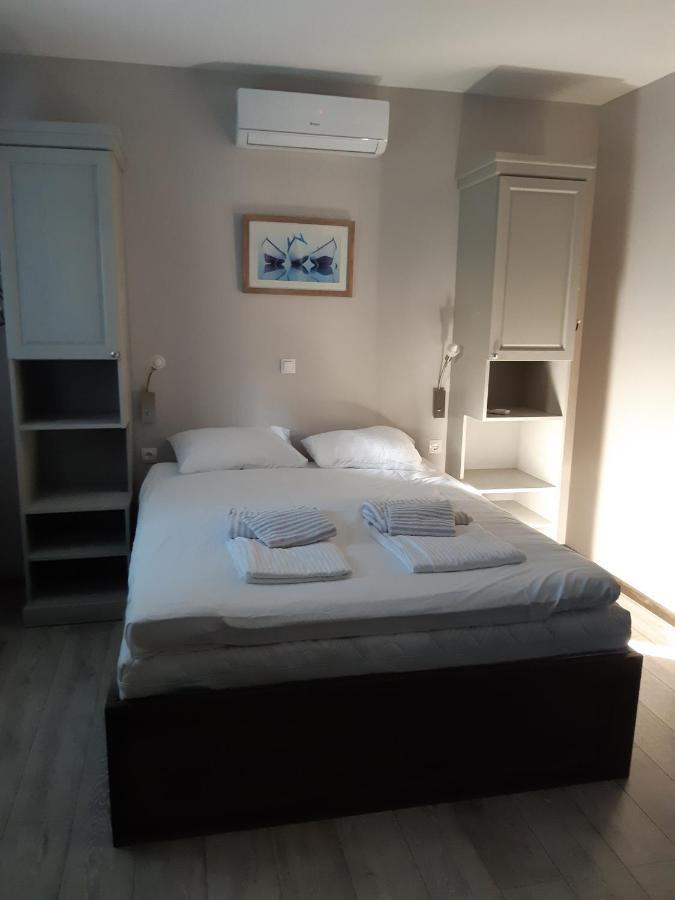 Apartment Lizzi. Trogir Bagian luar foto